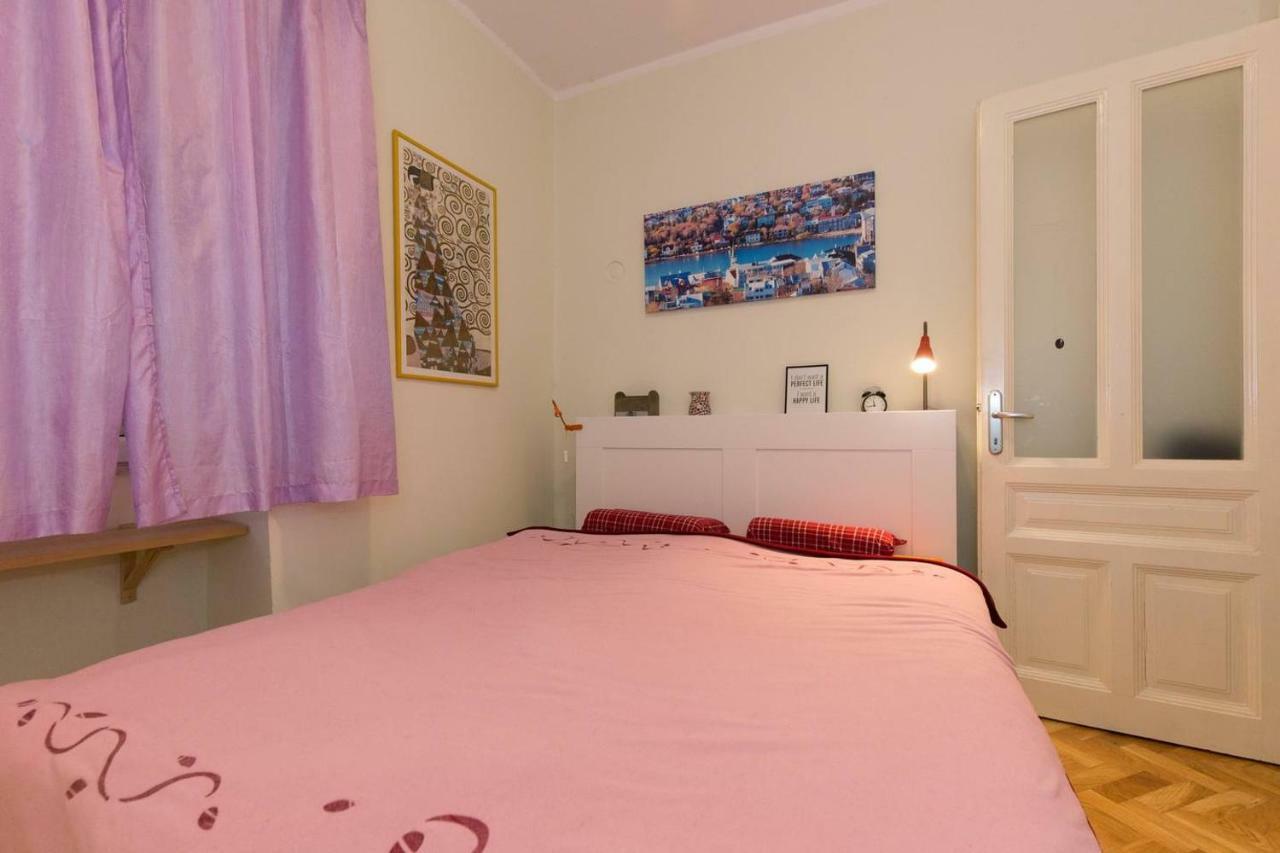 Central, Fully Equipped 2 Bedroom Flat Рийека Екстериор снимка