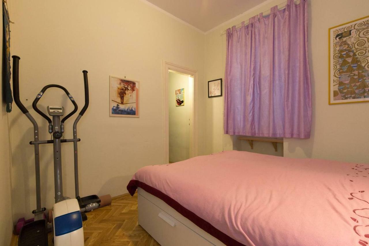 Central, Fully Equipped 2 Bedroom Flat Рийека Екстериор снимка