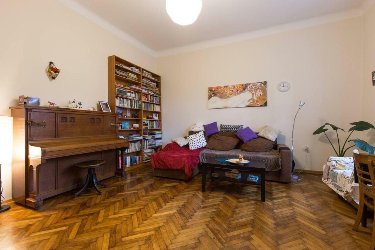 Central, Fully Equipped 2 Bedroom Flat Рийека Екстериор снимка