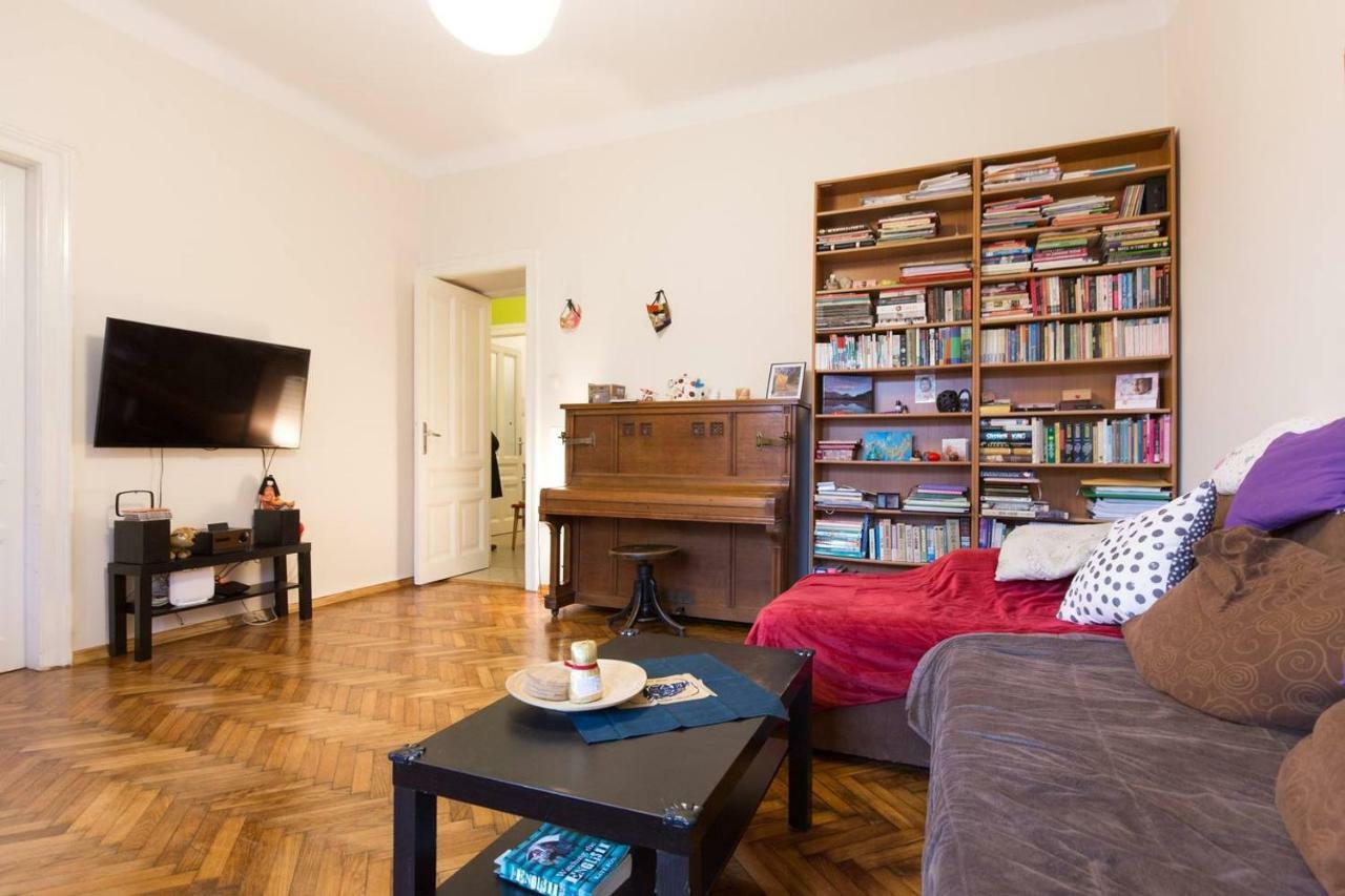 Central, Fully Equipped 2 Bedroom Flat Рийека Екстериор снимка