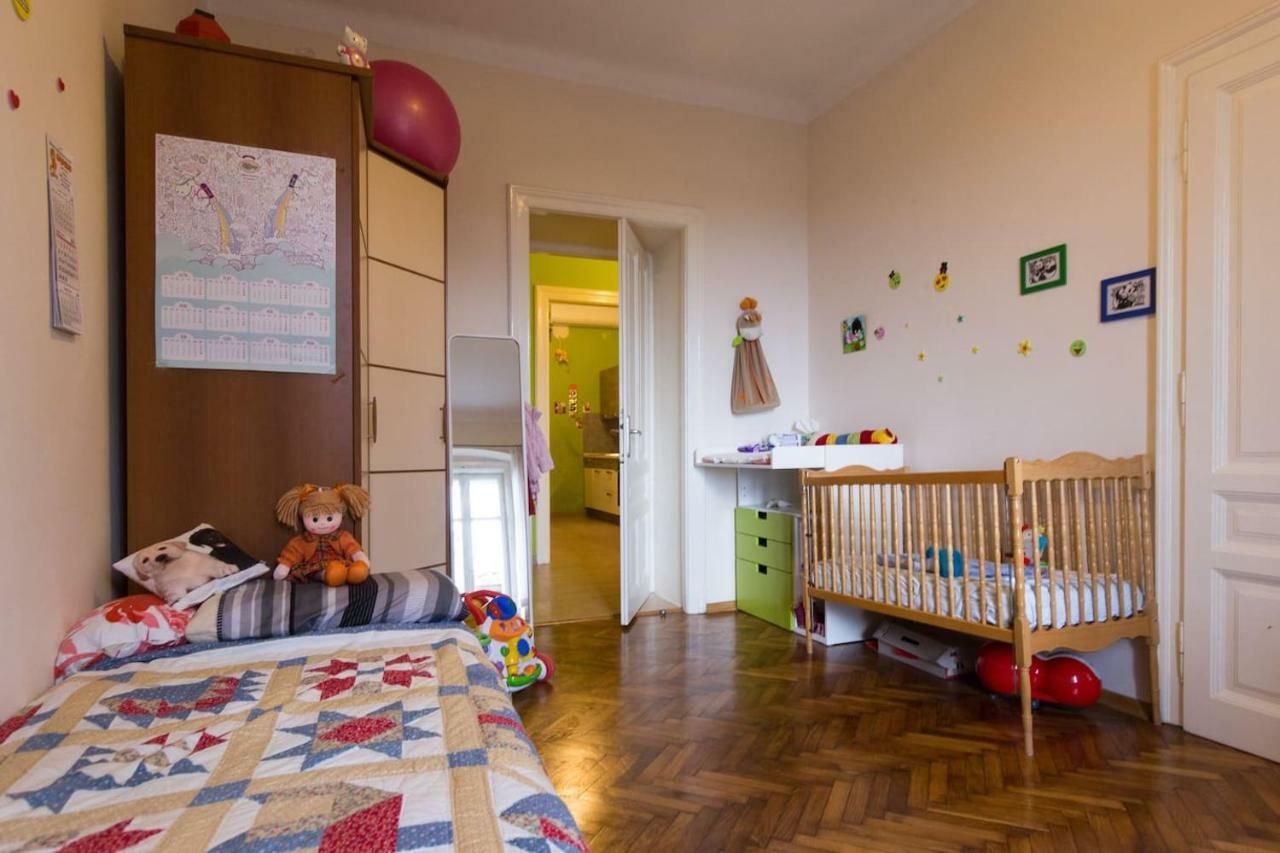 Central, Fully Equipped 2 Bedroom Flat Рийека Екстериор снимка