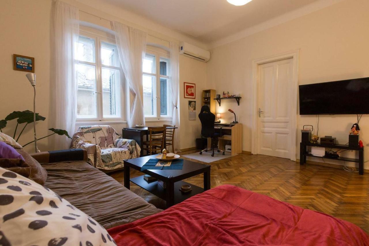 Central, Fully Equipped 2 Bedroom Flat Рийека Екстериор снимка